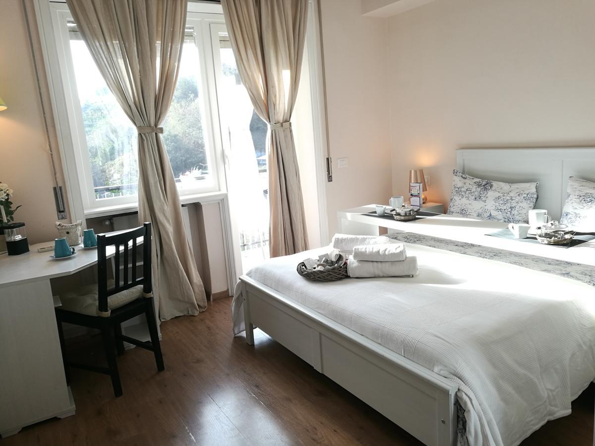Antica Aria Di Roma Bed and Breakfast Εξωτερικό φωτογραφία