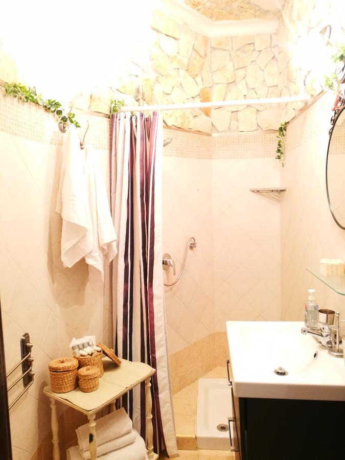 Antica Aria Di Roma Bed and Breakfast Εξωτερικό φωτογραφία